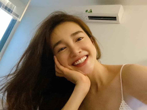 “Gái một con” Nhã Phương than mất ngủ vài ngày nhưng vẫn xinh đẹp đến khó tin ảnh 1