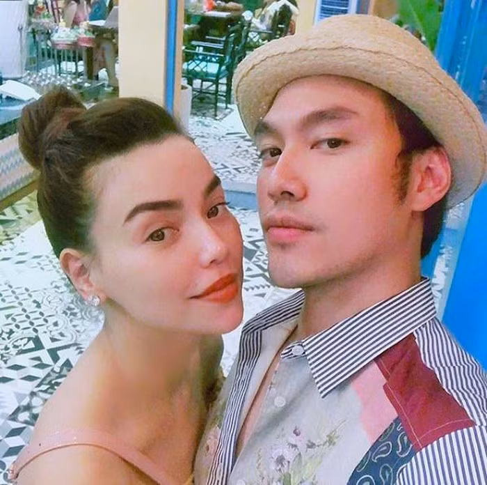 Hết bị tố đồ ăn không ngon, Lý Quí Khánh lại bị phát hiện “chôm” ảnh trên mạng ảnh 1