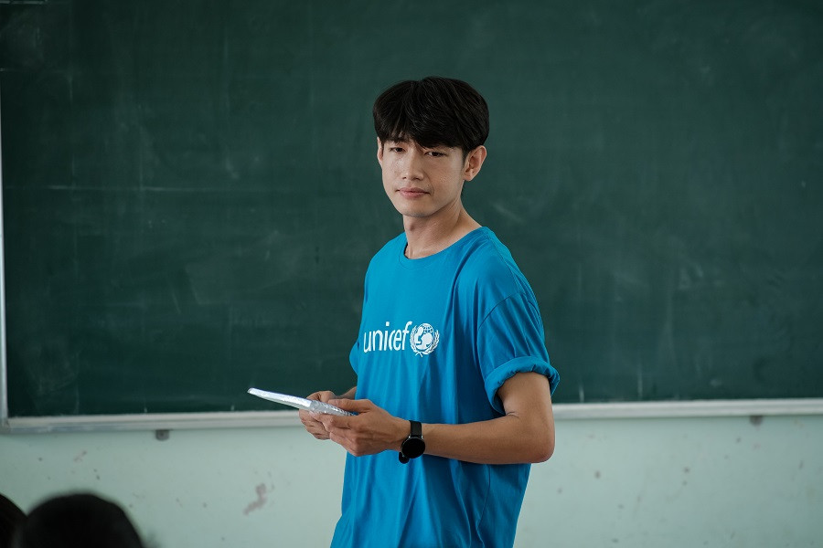 Nhờ thành công của “Vũ điệu rửa tay”, Quang Đăng được mời làm thiện nguyện cùng UNICEF ảnh 3