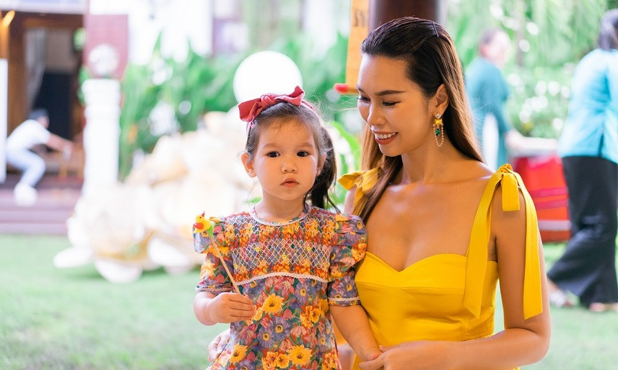 Dù lấy chồng ngoại quốc, “nàng siêu mẫu thông minh” muốn con gái lớn lên như cô gái Việt ảnh 5