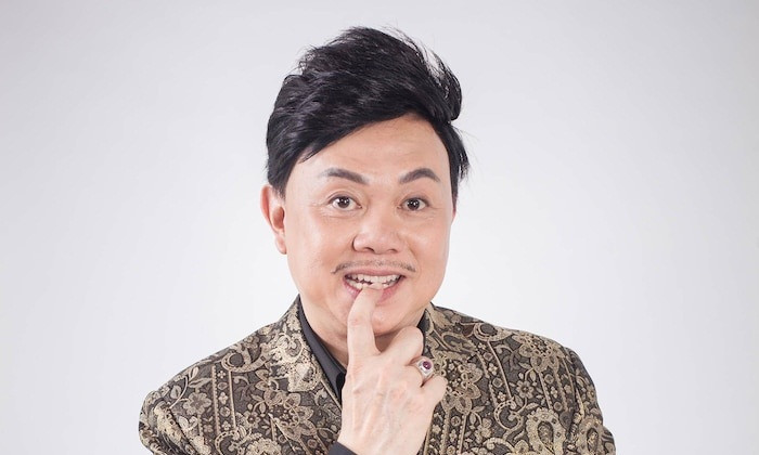 Không phải vợ hay anh trai, đây mới là người duy nhất được đón linh cữu Chí Tài ở Mỹ ảnh 4