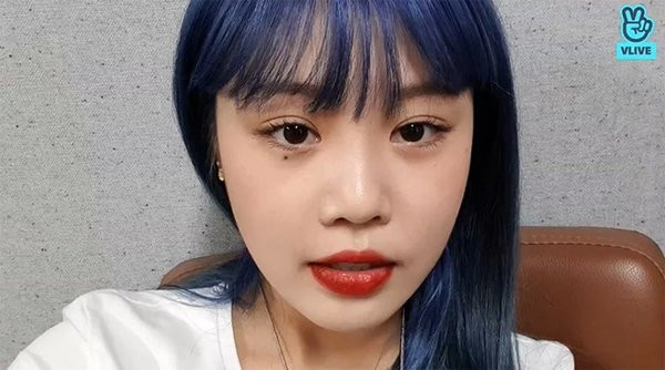 Soojin buồn bã khi bị chê xấu. Soojin ((G)I-DLE) sững sờ muốn khóc khi bị chê xấu, ngay trong buổi phát sóng trực tiếp ảnh 2