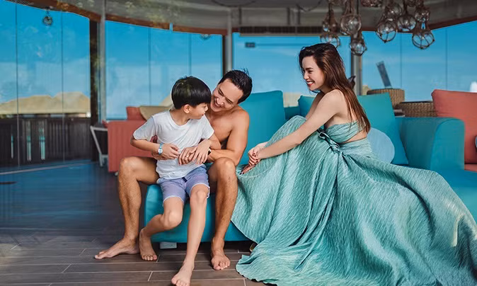 Bất ngờ trước mối quan hệ thực sự giữa Kim Lý với con trai của Hồ Ngọc Hà ảnh 1