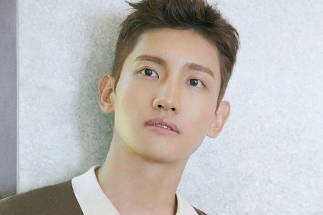 "Chàng trai năm ấy" bao cô gái cùng theo đuổi Changmin (TVXQ) đã sắp thành chồng người ta ảnh 2