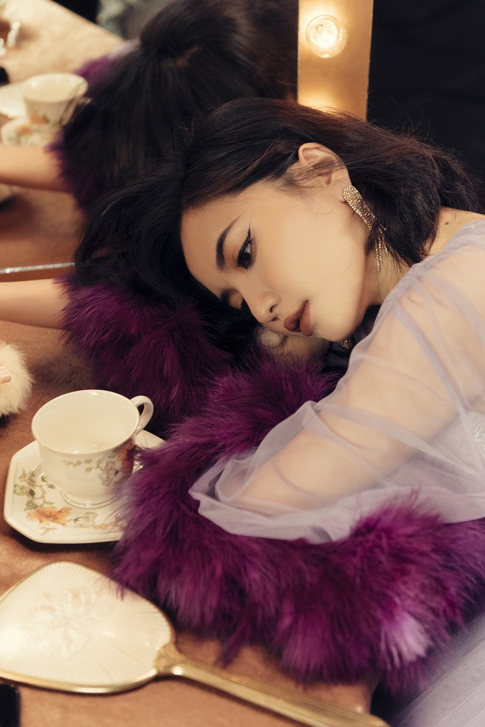 Bích Phương "chơi lớn" thực hiện 2 MV, cho khán giả toàn quyền lựa chọn xem gì ảnh 2