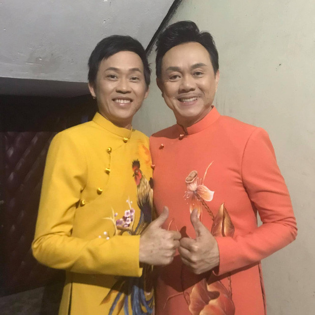 Ở Việt Nam, nghệ sĩ Hoài Linh vẫn đau đáu dõi theo tang lễ của Chí Tài bên đất Mỹ ảnh 6