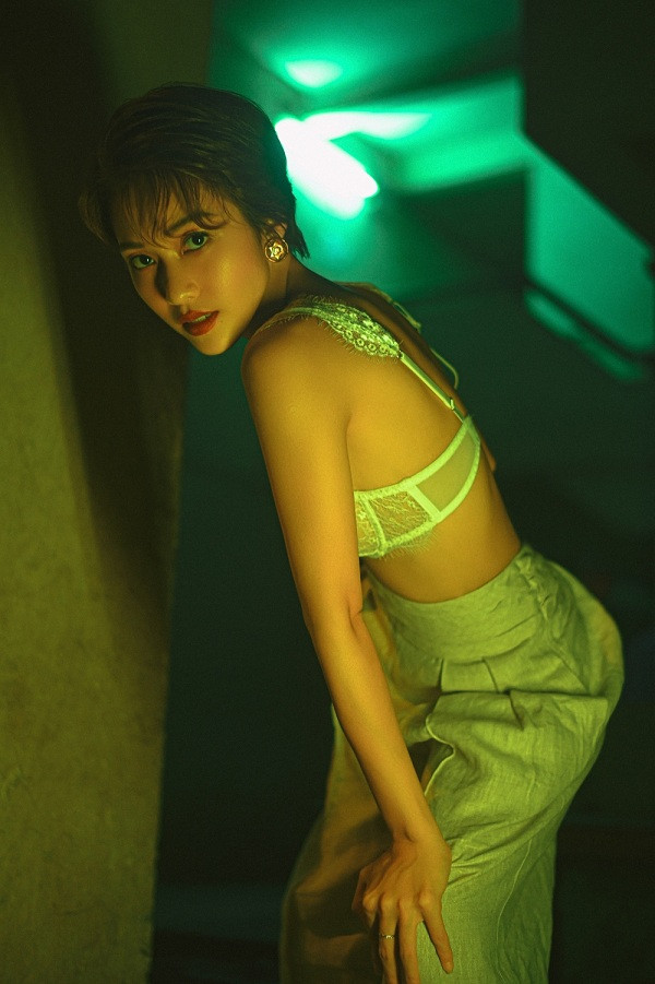 Khả Ngân: “Tôi chọn sexy nhưng không phản cảm, ba vòng chưa chuẩn nhưng không ngại khoe” ảnh 6