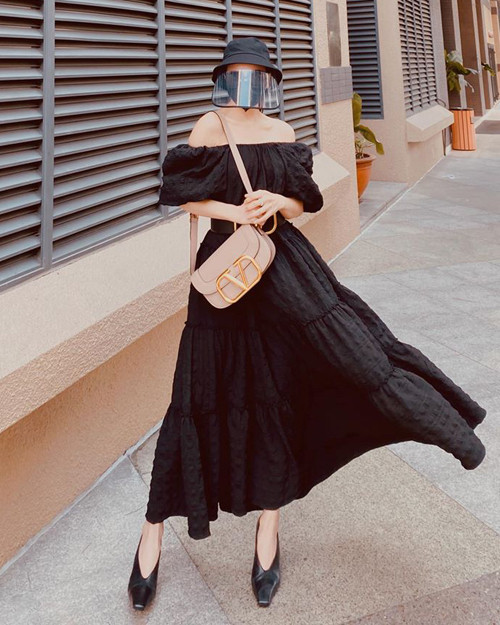 Học ngay sao Việt tuyệt chiêu đội mũ phòng dịch vừa độc đáo vừa an toàn ảnh 4