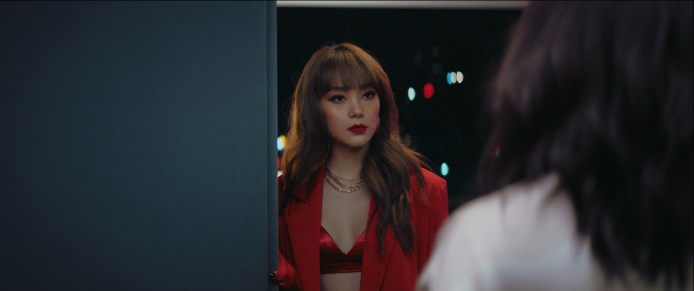 Xem trailer “Bẫy ngọt ngào” mới thấy chưa khi nào Minh Hằng, Bảo Anh nóng bỏng đến thế ảnh 4