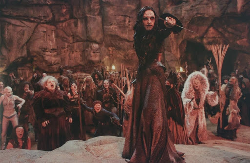 Giật mình ám ảnh với những nghi lễ phù thủy đầy kỳ bí trên màn ảnh rộng ảnh 7