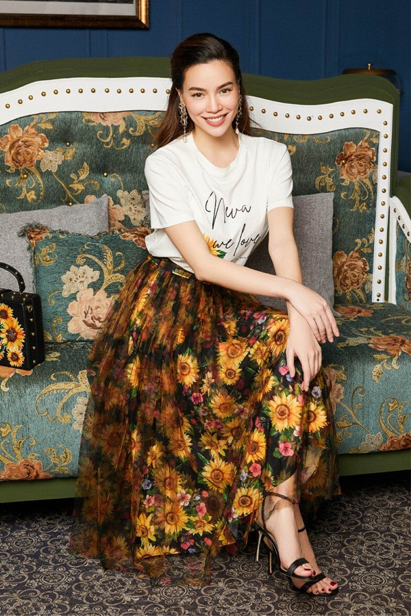 Khó mà nhận ra Hồ Ngọc Hà đang mang bầu khi cô vẫn thon thả xinh đẹp như thế này ảnh 1