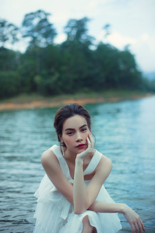 Không thể ngờ dù bụng bầu đã lớn, Hồ Ngọc Hà vẫn mạo hiểm làm điều này cho album mới ảnh 6