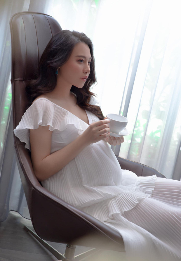 Trong một ngày, tình cũ và tình mới của Cường “Đôla” cùng khoe ảnh “bầu bí“ ảnh 3