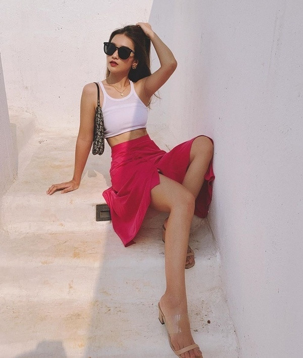 Muốn cao thêm chục cm trong nháy mắt, hãy sắm ngay đôi sandal “tàng hình” này ảnh 5