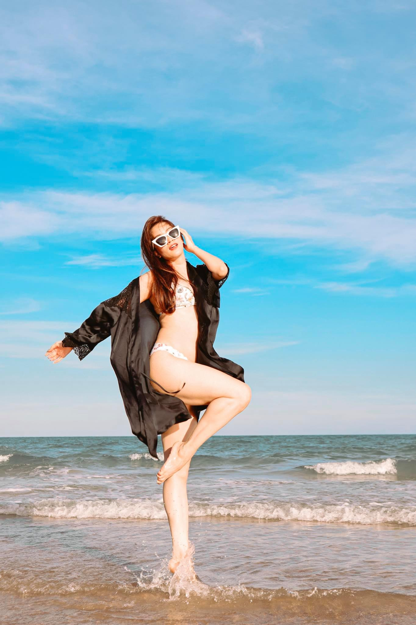 Dù đã là bà mẹ hai con, Khánh Thi vẫn giữ được thân hình đáng ngưỡng mộ ảnh 6