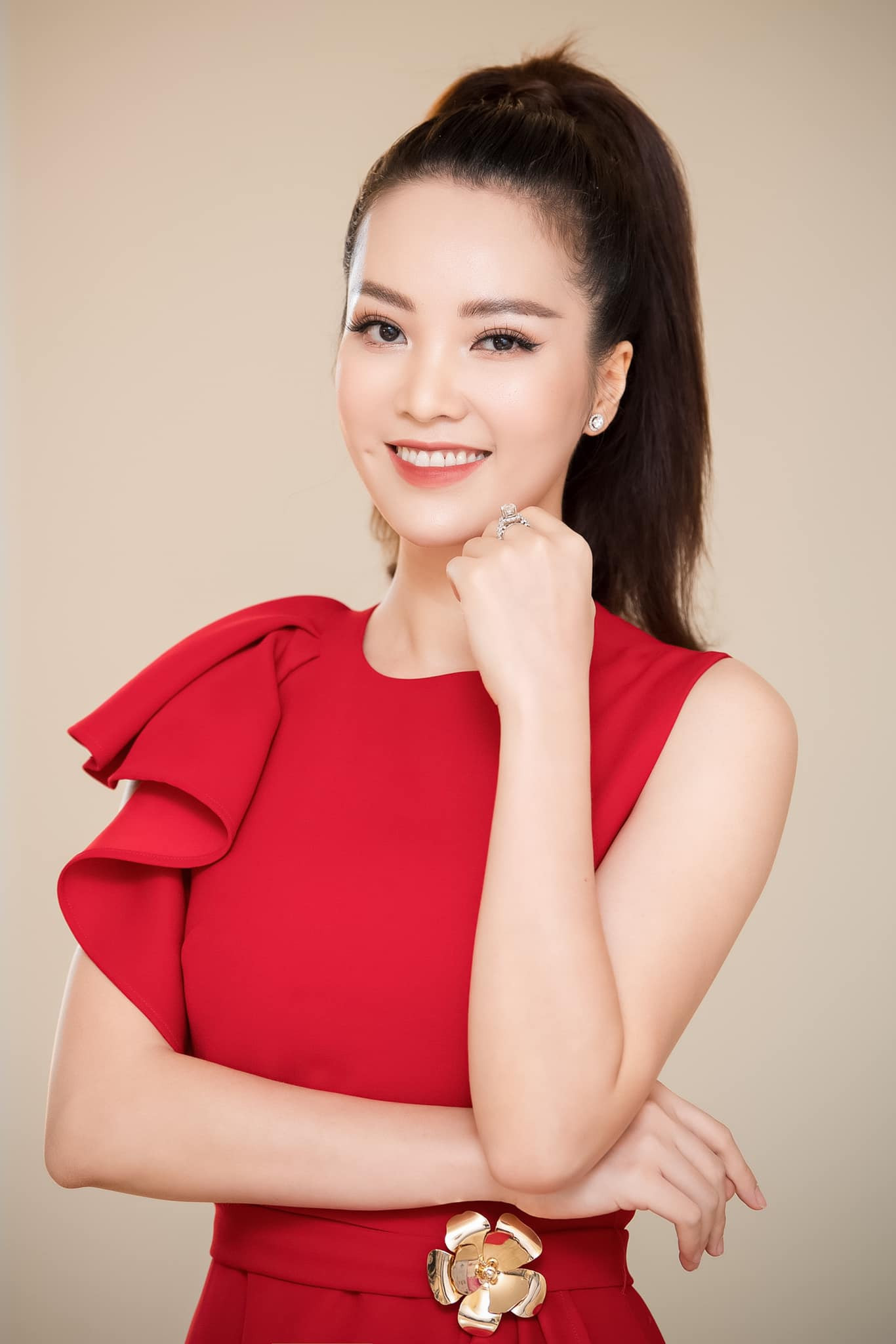 Vì sao kết hôn đã lâu mà Á hậu Thụy Vân vẫn giữ kín mọi thông tin về chồng con? ảnh 8