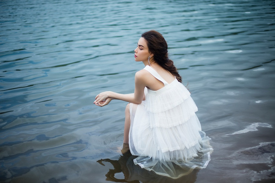 Không thể ngờ dù bụng bầu đã lớn, Hồ Ngọc Hà vẫn mạo hiểm làm điều này cho album mới ảnh 5