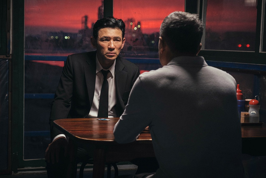 Giữa mùa dịch, bom tấn hành động Hàn vẫn liên tục lập kỷ lục khi vượt qua cả Penisula ảnh 5