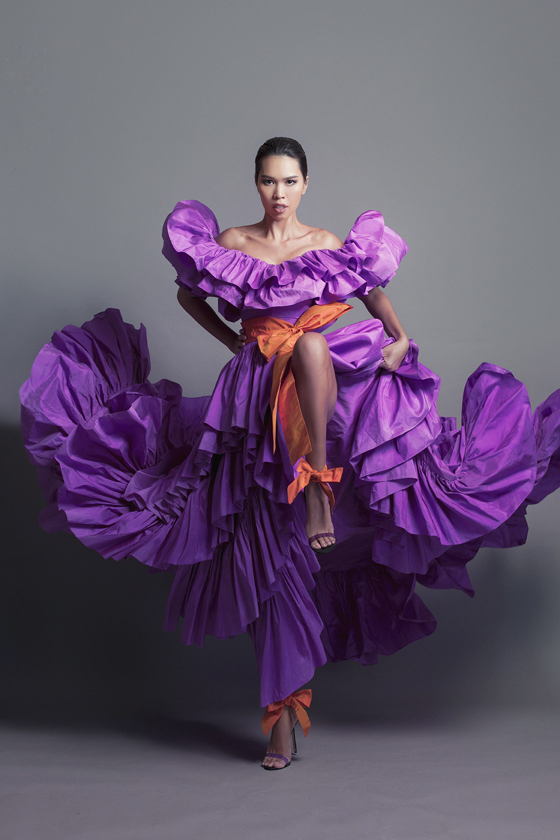 Không cần diện bikini, Hà Anh vẫn gợi cảm khó cưỡng với đường cong nóng bỏng ảnh 13