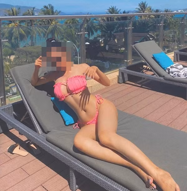 Mẫu bikini bé xíu che không hết vòng 1 đang khiến hàng loạt mỹ nhân Việt mê mệt ảnh 15