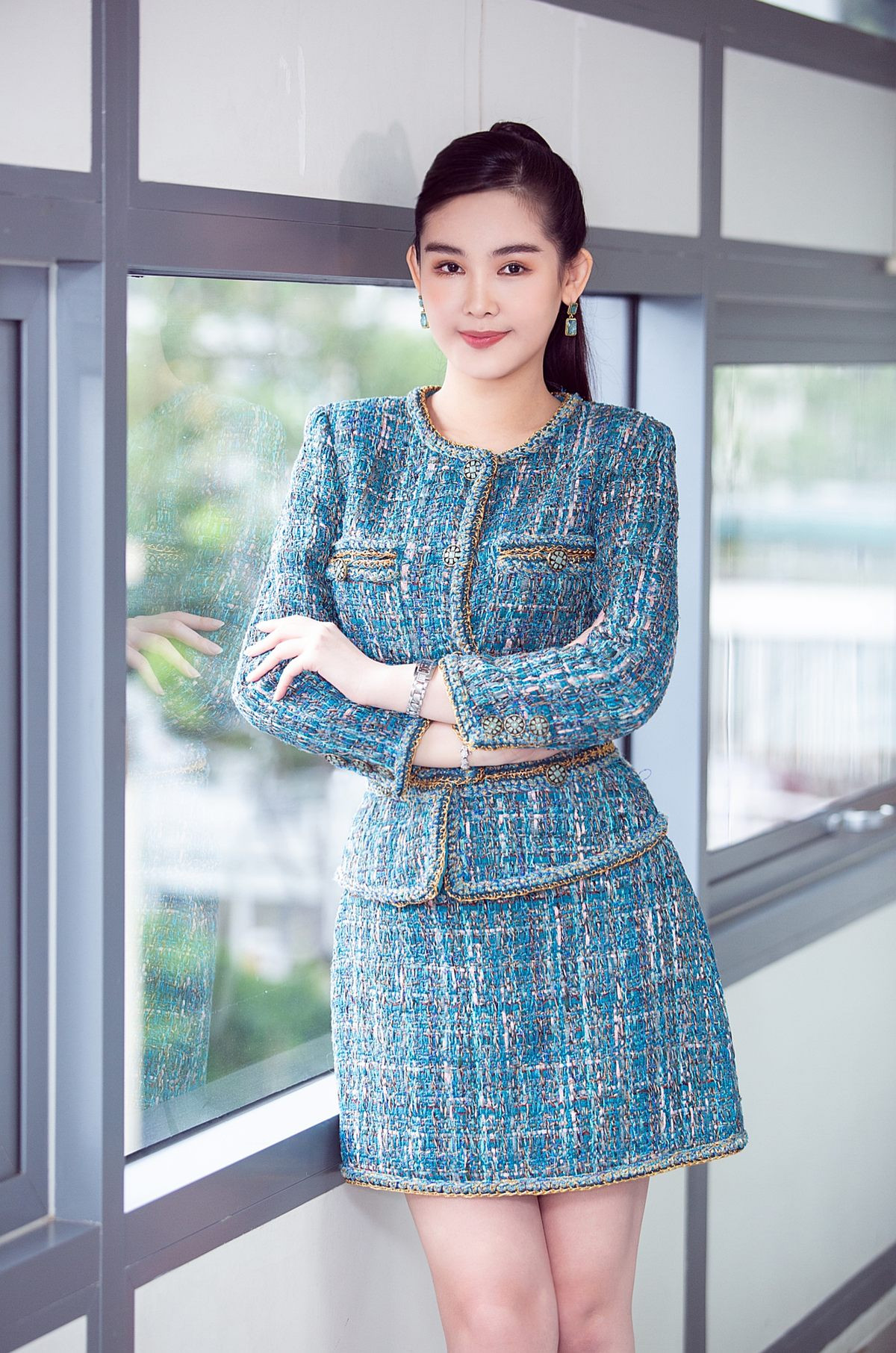 Không chỉ làm giảng viên, Hoa hậu Lê Âu Ngân Anh còn thành MC truyền hình ảnh 2