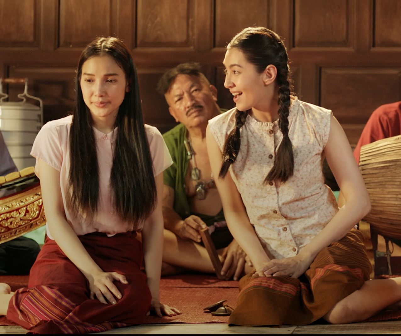 “Nữ quái nổi loạn”: Phía sau tiếng cười là nỗi buồn, khi mãi là cái bóng của người khác ảnh 5