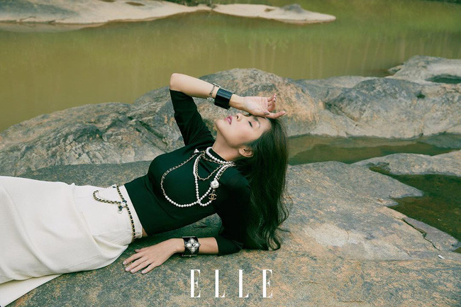 Chưa bao giờ người ta thấy “ngọc nữ” Tăng Thanh Hà hở bạo như thế này ảnh 3