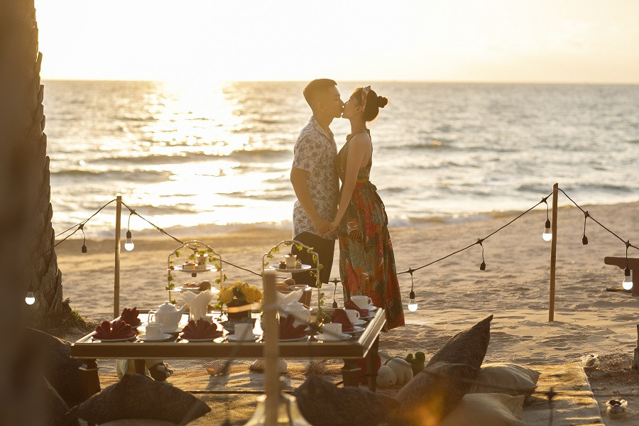 Phan Hiển, Khánh Thi đập tan quan niệm “phụ nữ lấy chồng trẻ thì không được chiều” ra sao? ảnh 1