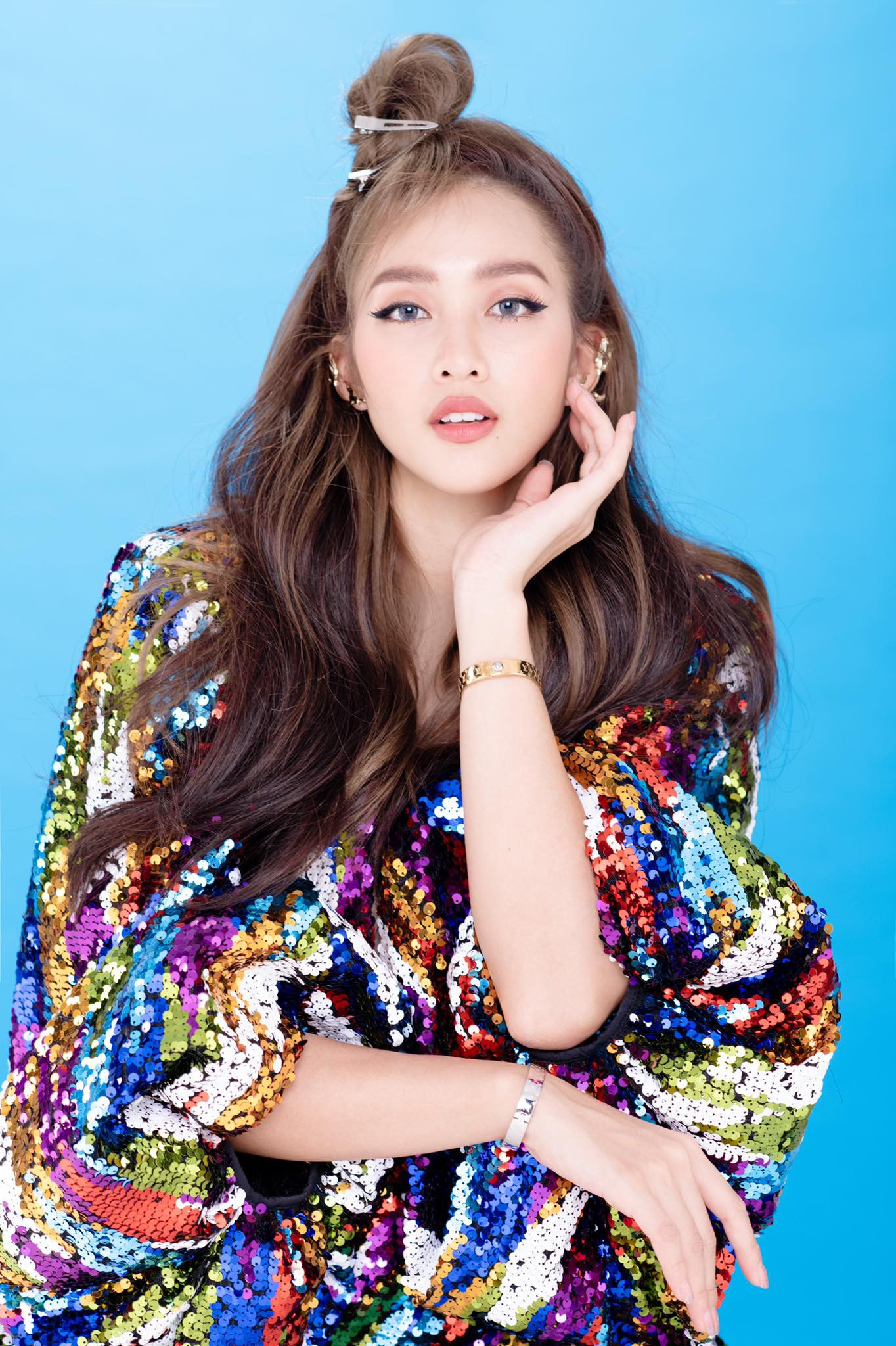 Khả Ngân bất ngờ được đề cử vào top 100 gương mặt đẹp nhất châu Á ảnh 7