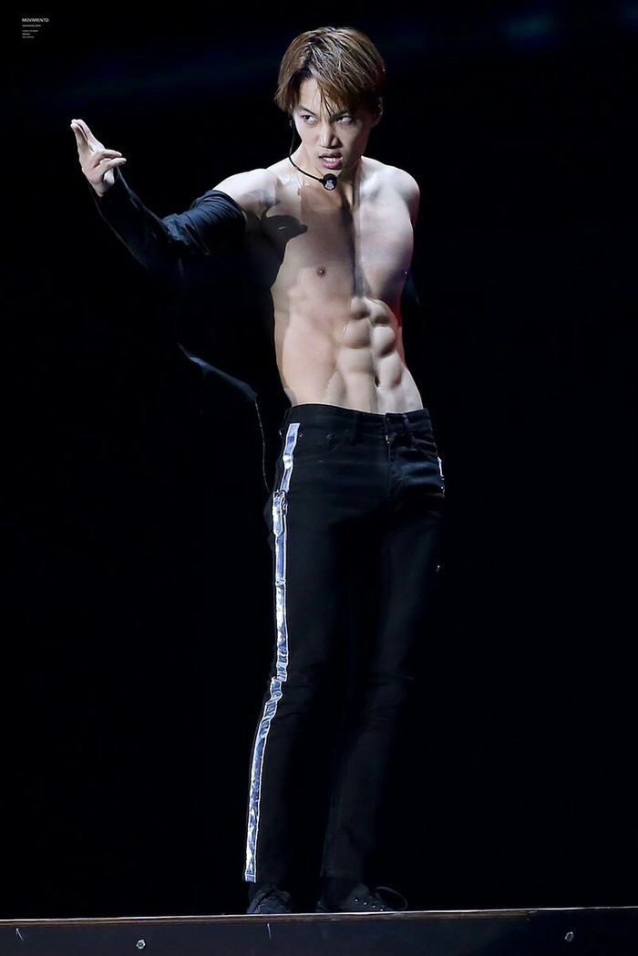 Ngất ngây trước những nam idol chăm chỉ cởi áo khoe cơ bụng 6 múi ảnh 4