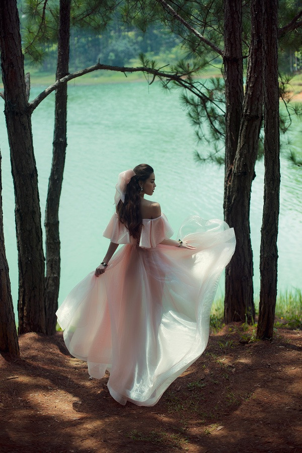 Không thể ngờ dù bụng bầu đã lớn, Hồ Ngọc Hà vẫn mạo hiểm làm điều này cho album mới ảnh 8