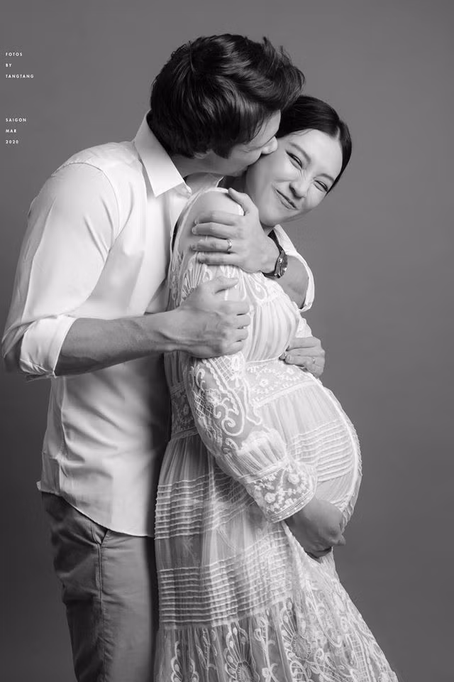 Hoàng Oanh lộ ảnh bụng nhỏ bất thường, phải chăng đã sinh con đầu lòng? ảnh 2