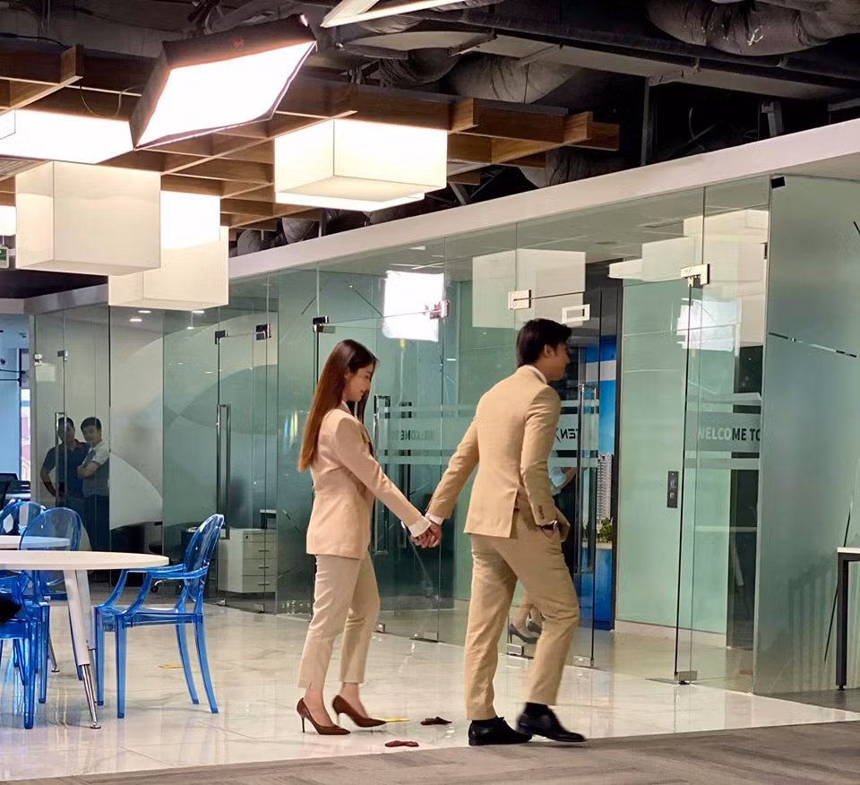 Vì sao Hoàng Linh của “Tình yêu và tham vọng” sắp “bỏ quần diện váy”? ảnh 5