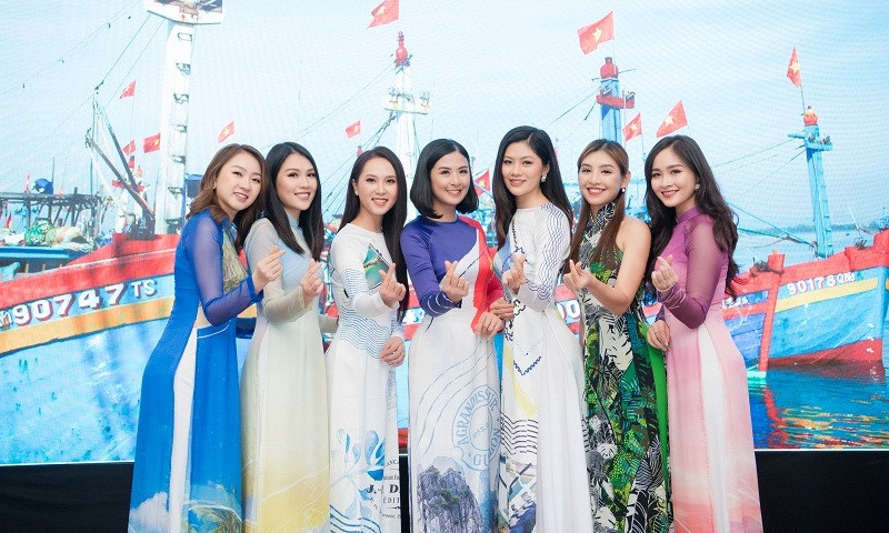 Dàn người đẹp mặc áo dài do Ngọc Hân thiết kế để ủng hộ giải “Tiền Phong Marathon“ ảnh 3