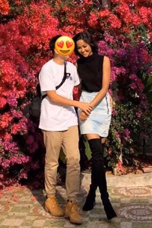 Sau nghi vấn rạn nứt tình yêu, H'Hen Niê bất ngờ khoe hành động lãng mạn của bạn trai ảnh 1
