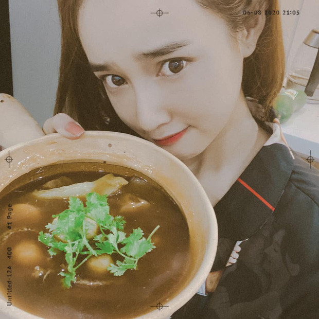 Hiếm hoi lắm mới thấy Trường Giang khiến Nhã Phương hờn dỗi, “dằn mặt” công khai ảnh 9