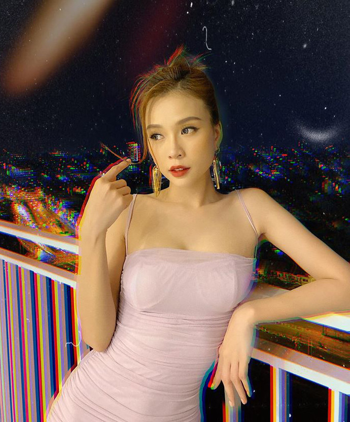 Học ngay sao Việt bí quyết ở nhà tránh dịch cũng có ảnh sống ảo siêu đẹp ảnh 8