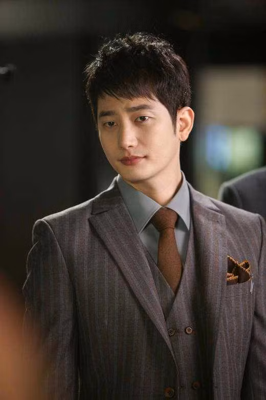 Từng bị tố cưỡng dâm, Park Shi Hoo lại vướng “phốt” quấy rối tình dục bạn diễn nữ ảnh 1