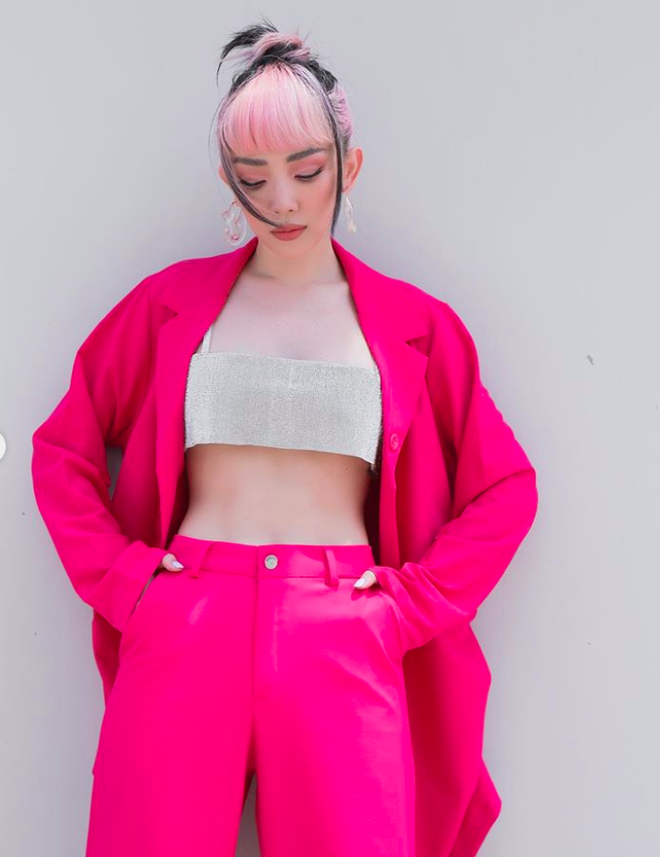 Hậu kết hôn, Tóc Tiên ngày càng nóng bỏng chẳng ngại khoe ngực đầy eo thon ảnh 5