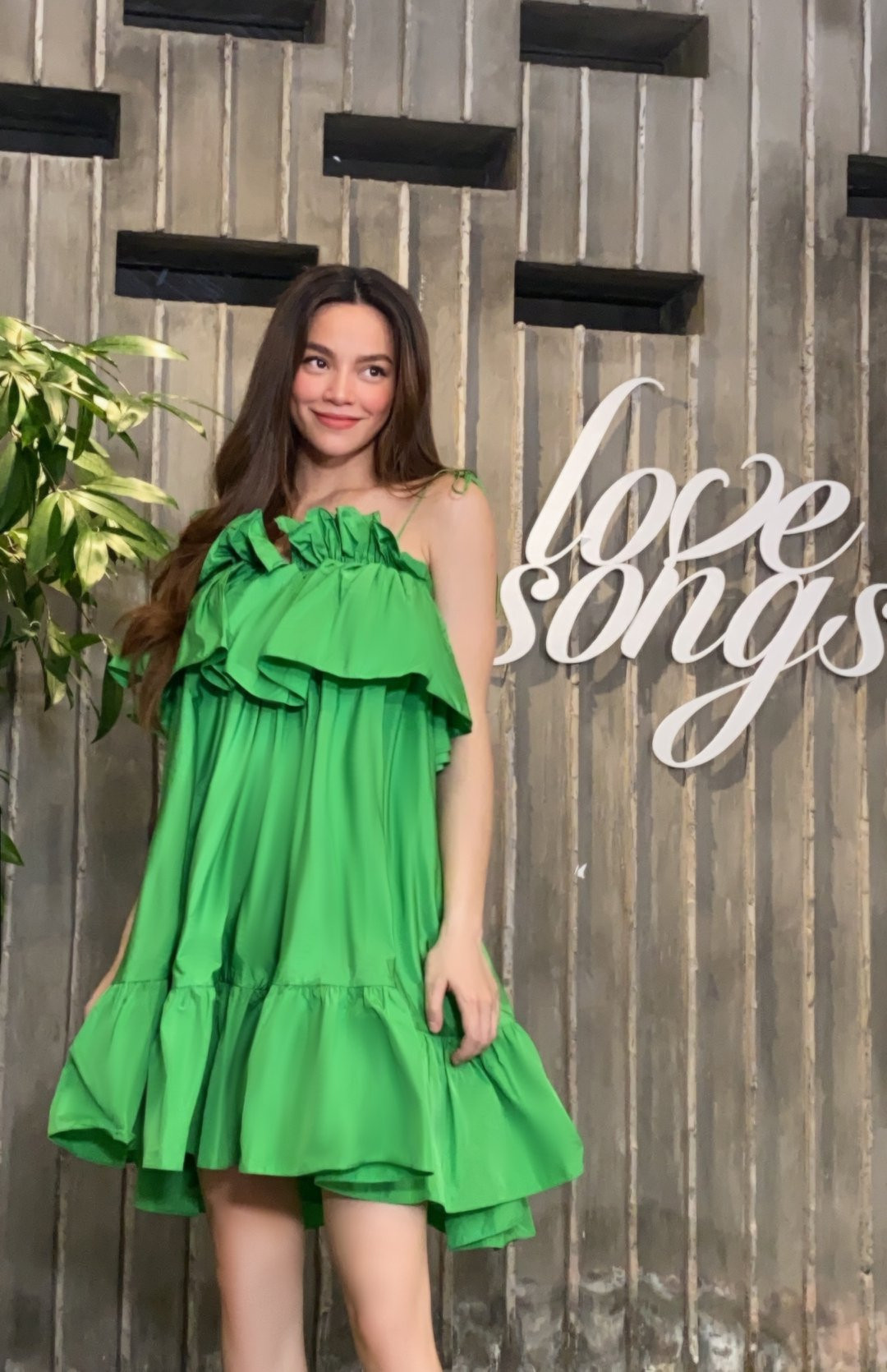 Mang thai đến gần ngày sinh, Hồ Ngọc Hà mới lần đầu tiên công khai bụng bầu ảnh 3