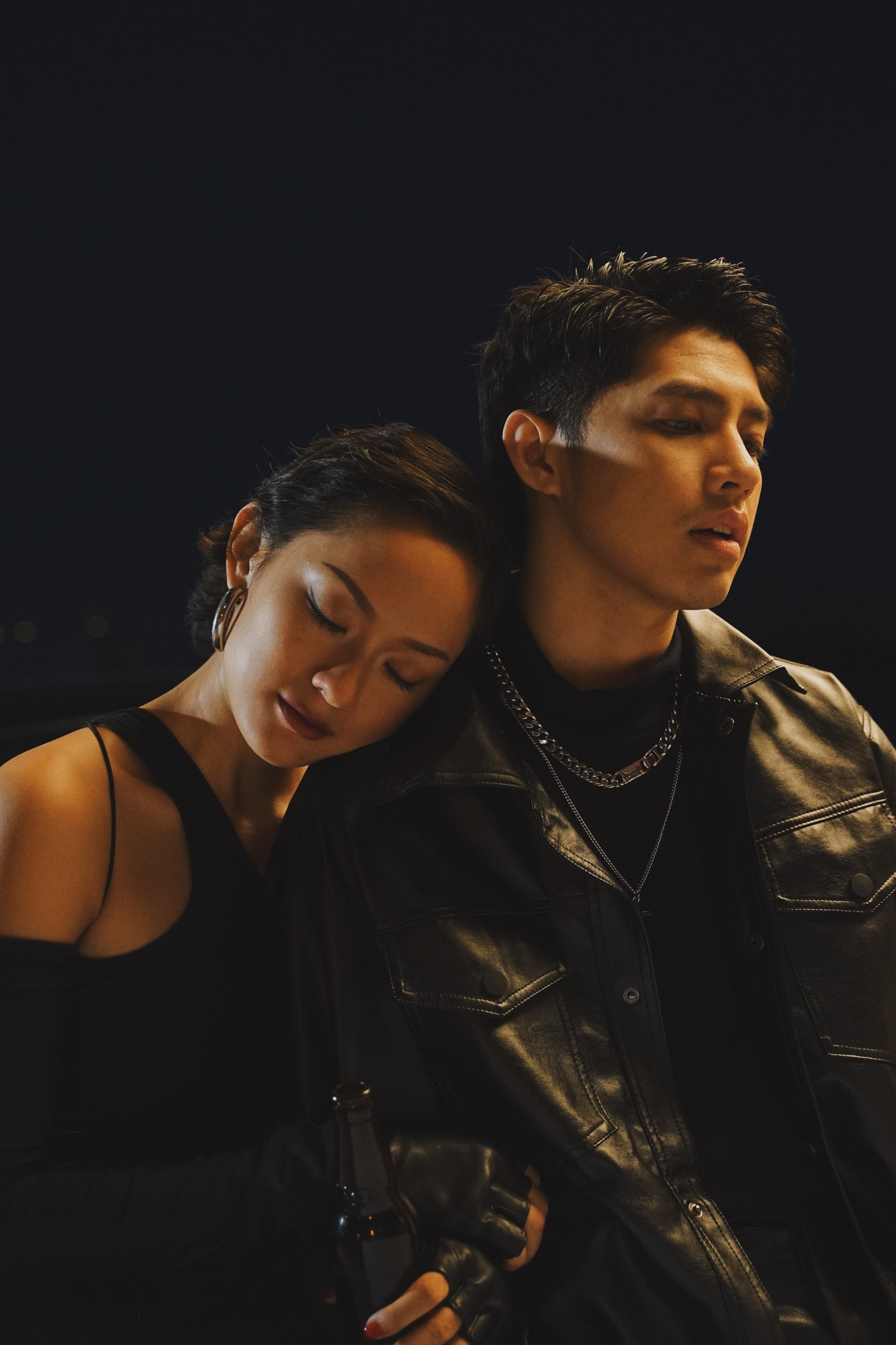 Vì sao Thu Anh Hồ được gọi vui là cô gái vàng của làng MV xứ Việt? ảnh 11