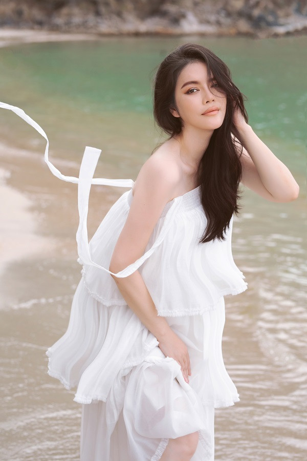 Không thể tin đây là Lý Nhã Kỳ khi trẻ đẹp thon thả như gái đôi mươi ảnh 4