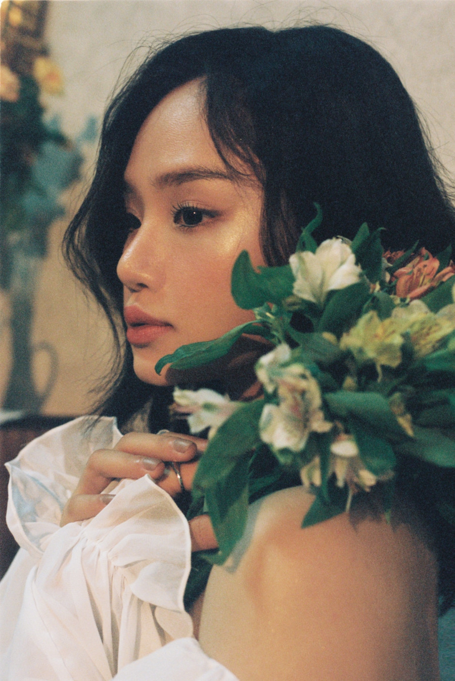 Tạm biệt hình ảnh tomboy, Miu Lê hóa nàng thơ mơ màng khiến bao người ngẩn ngơ ảnh 2