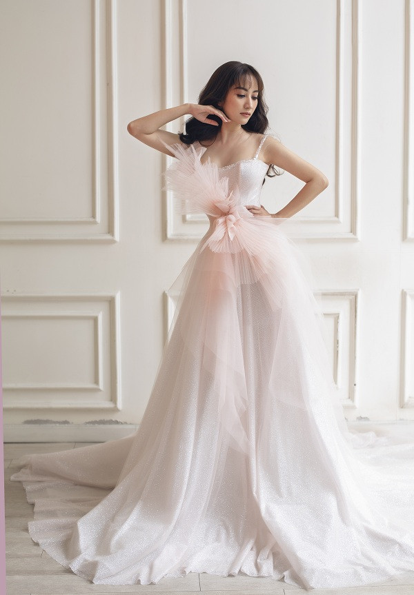 “Cô giáo” giảm 12kg trong nửa năm chỉ vi “chạnh lòng” khi nhìn bạn nhảy của chồng ảnh 3