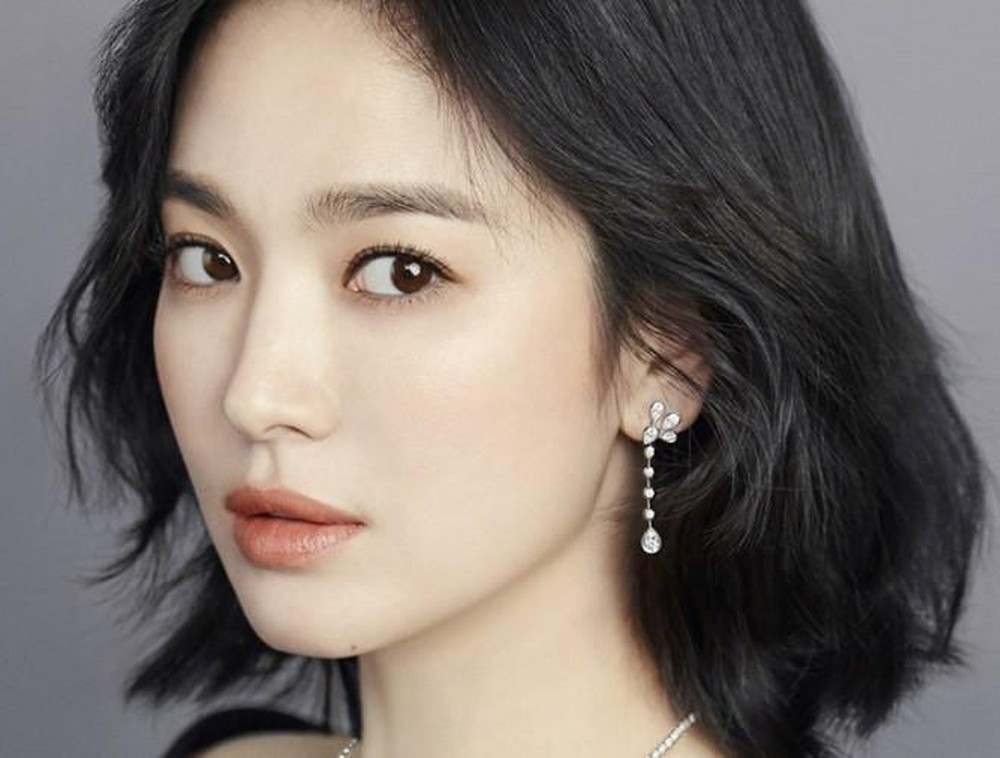 Song Hye Kyo có bí quyết gì mà không cao vẫn khiến người khác phải ngước nhìn? ảnh 6