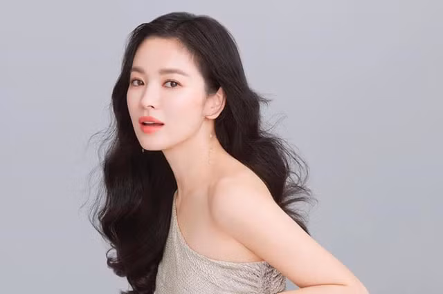 Song Hye Kyo có bí quyết gì mà không cao vẫn khiến người khác phải ngước nhìn? ảnh 7