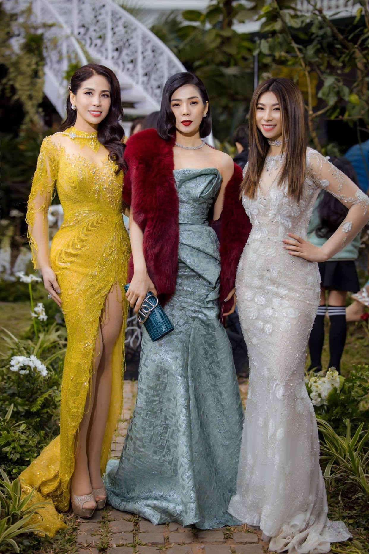 Sau hơn 10 năm xa cách, Lý Hương và con gái đã được nắm tay nhau trên sàn catwalk ảnh 9