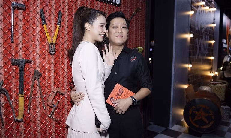 Cặp vợ chồng “quấn quít” nhất showbiz Việt là đây chứ đâu! ảnh 4