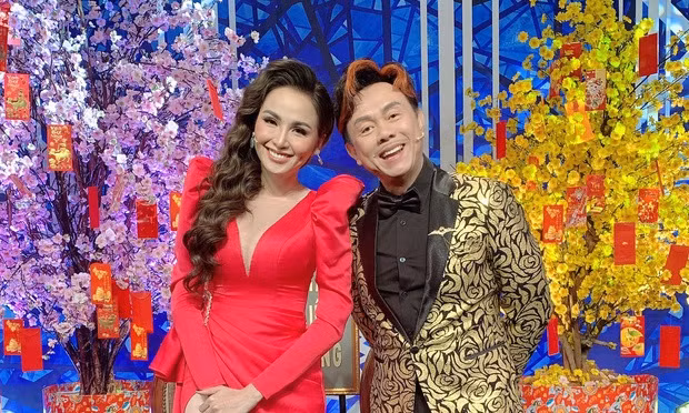 Còn gì xót xa hơn khi lịch trình cuối cùng của NS Chí Tài là chương trình chúc Tết ảnh 5