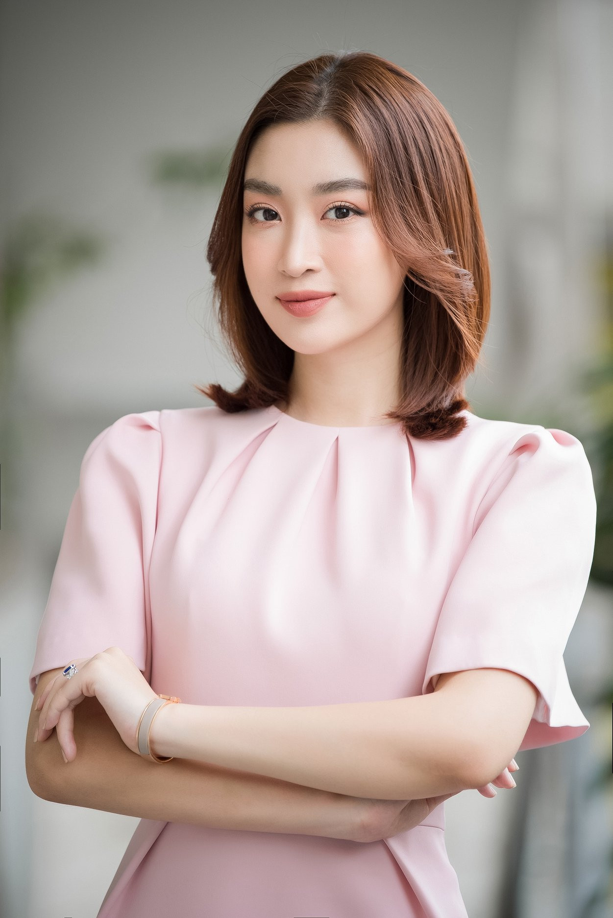 Vì sao Hoa hậu Đỗ Mỹ Linh chưa mua nhà, mua xe, dù tài chính dư dả? ảnh 6